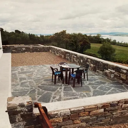 Scenic On The Shannon Estuary Way
