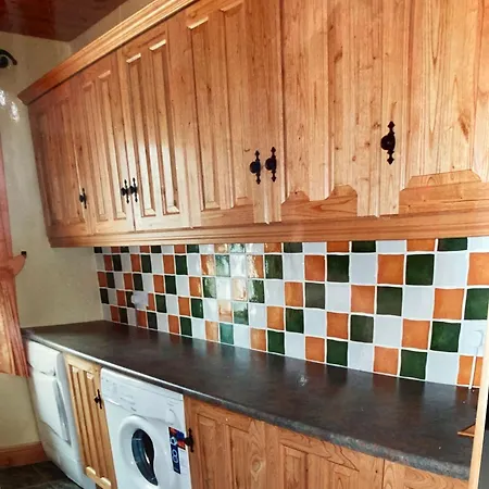 Private House In Scenic Location Sleeping 8 People * اينيس