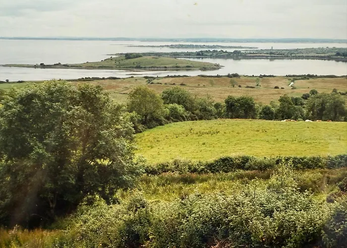 Dom wakacyjny Private House In Scenic Location Sleeping 8 People Ennis