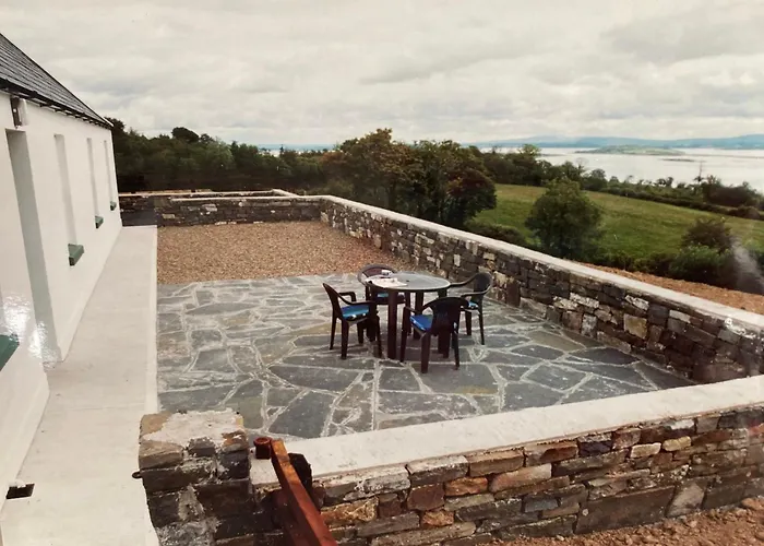 Private House In Scenic Location Sleeping 8 People